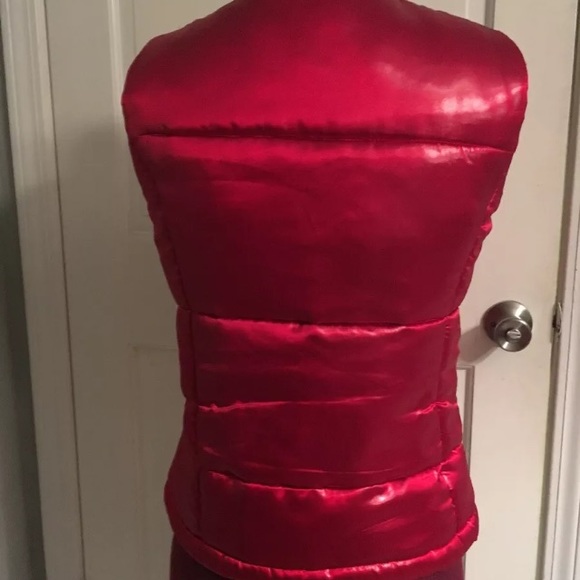 Michael Kors puffer vest - Picture 2 of 5